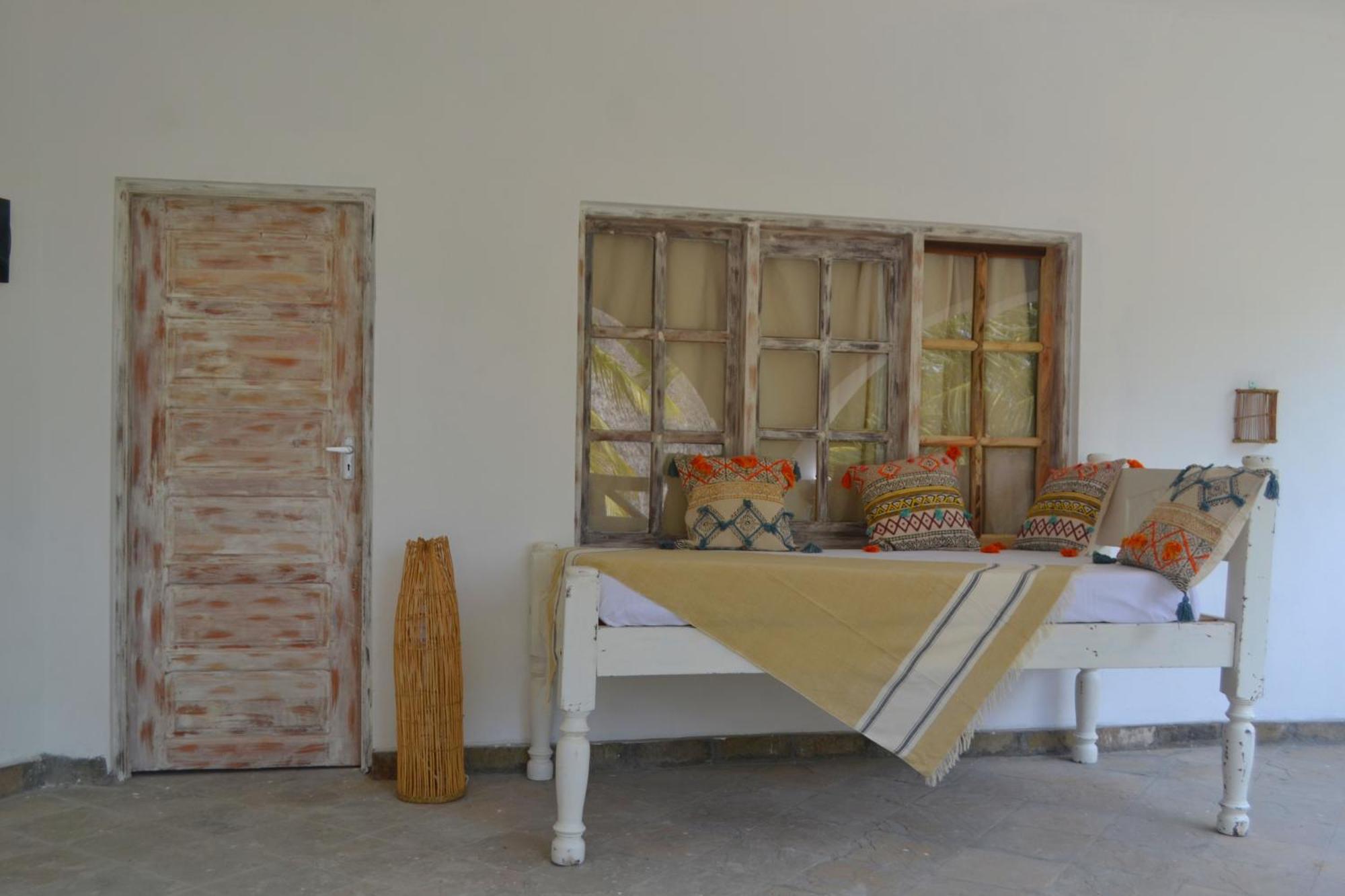 Aquarius Club Hotel Watamu Exterior photo