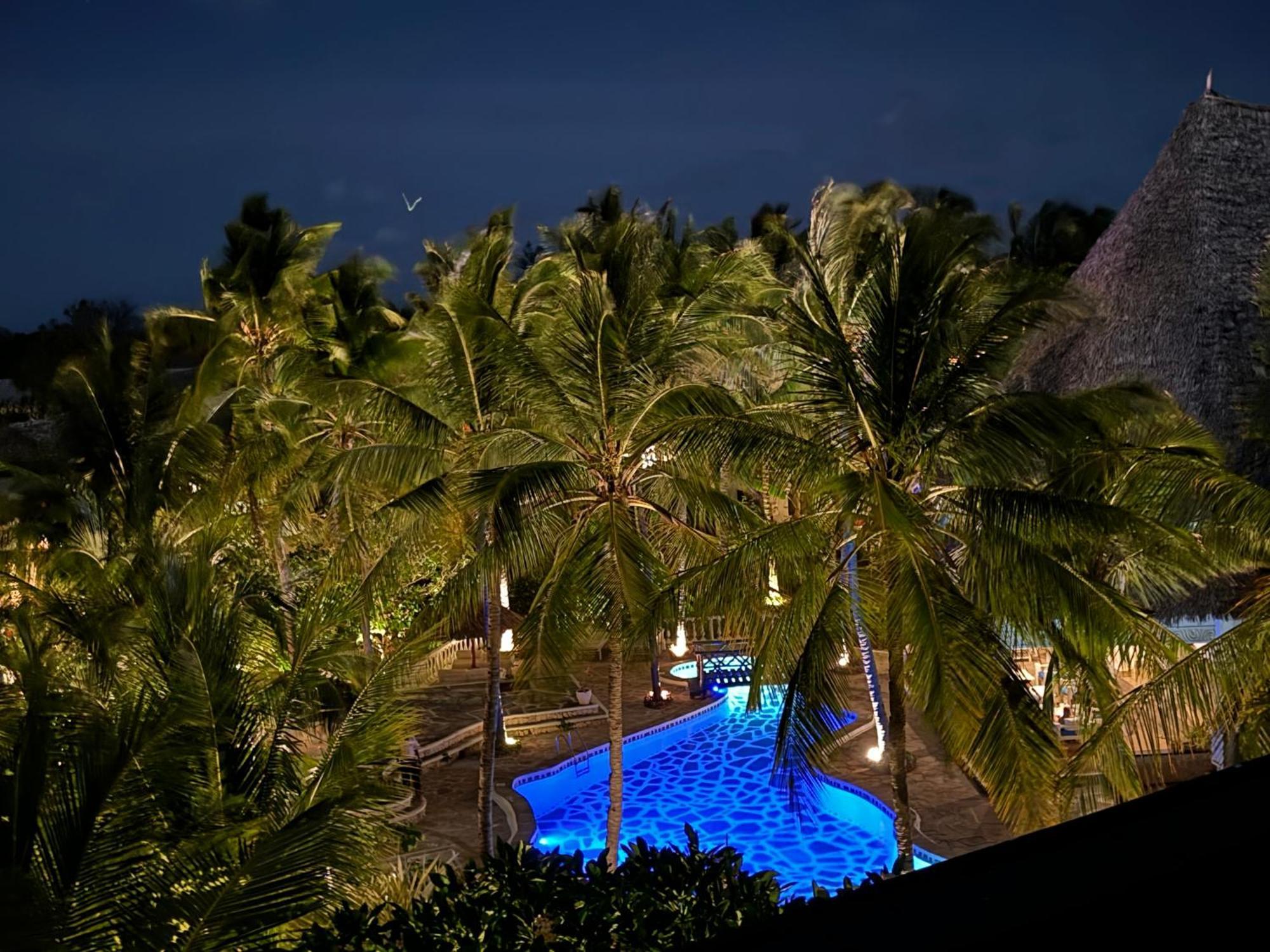 Aquarius Club Hotel Watamu Exterior photo