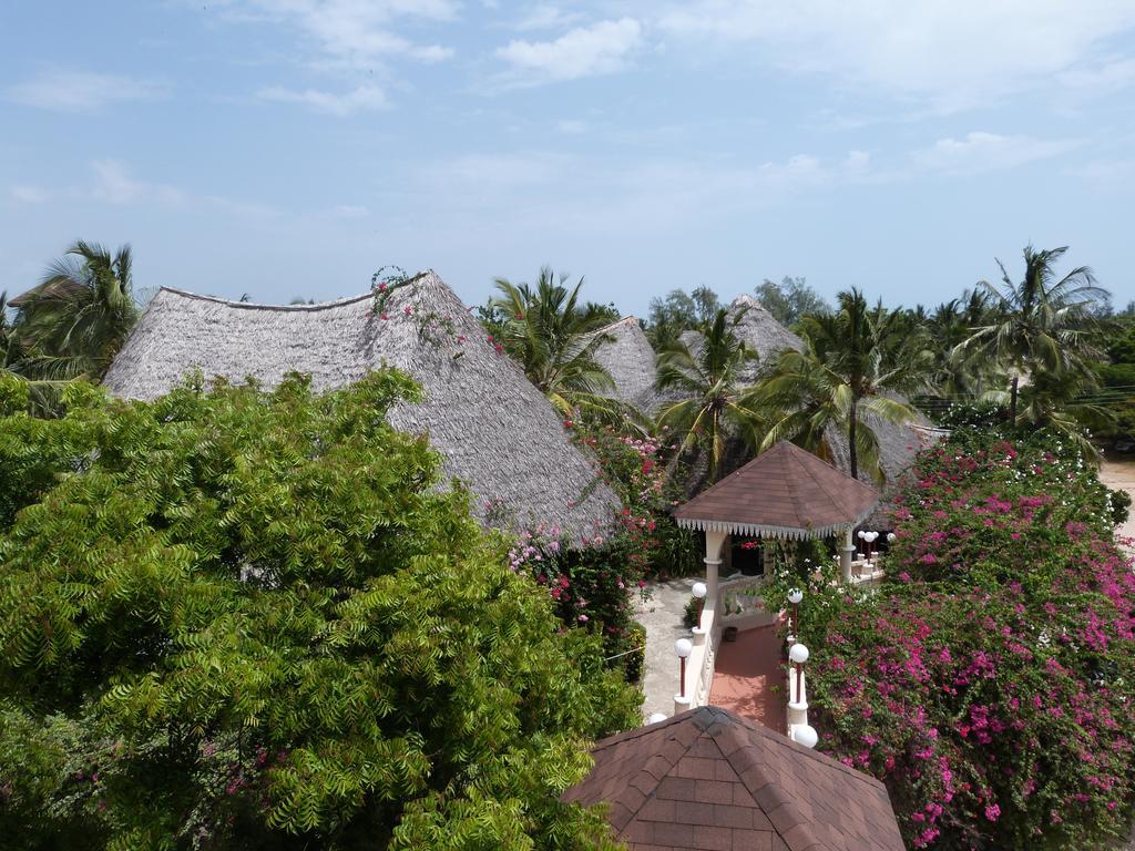 Aquarius Club Hotel Watamu Exterior photo